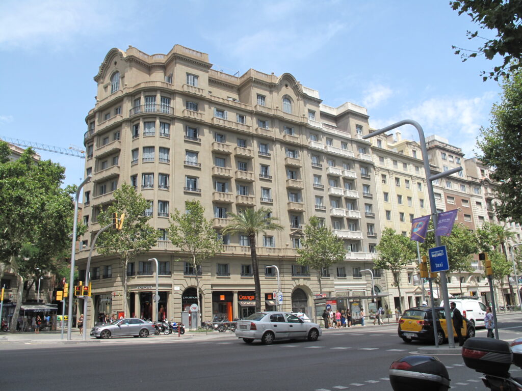Edificio oficinas Diagonal. TurullSørensen expertos en rehabilitacion de edificios Barcelona.