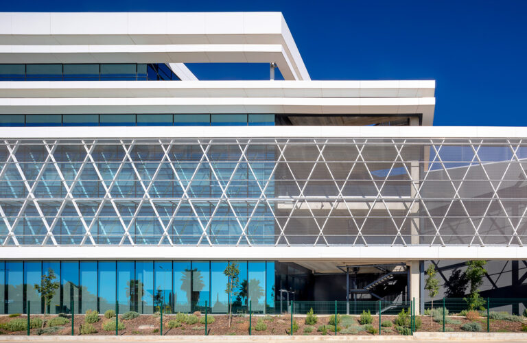 Oficinas y espacios industriales Aliance HQ. TurullSørensen expertos ingeniería arquitectónica.