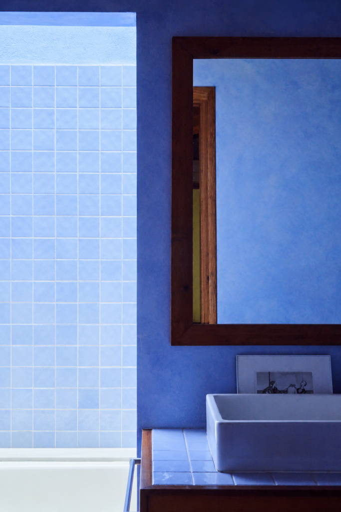 casa-montras-baño-turll-sorensen